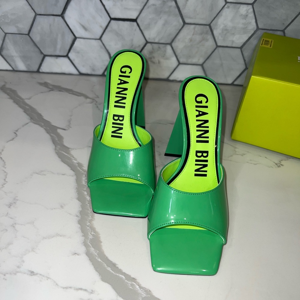 Lime green Gianni Bini heels